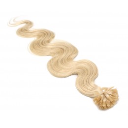 50cm lidské vlasy na Keratin 2. jakost, 0,7g/pr. vlnité – světlá blond